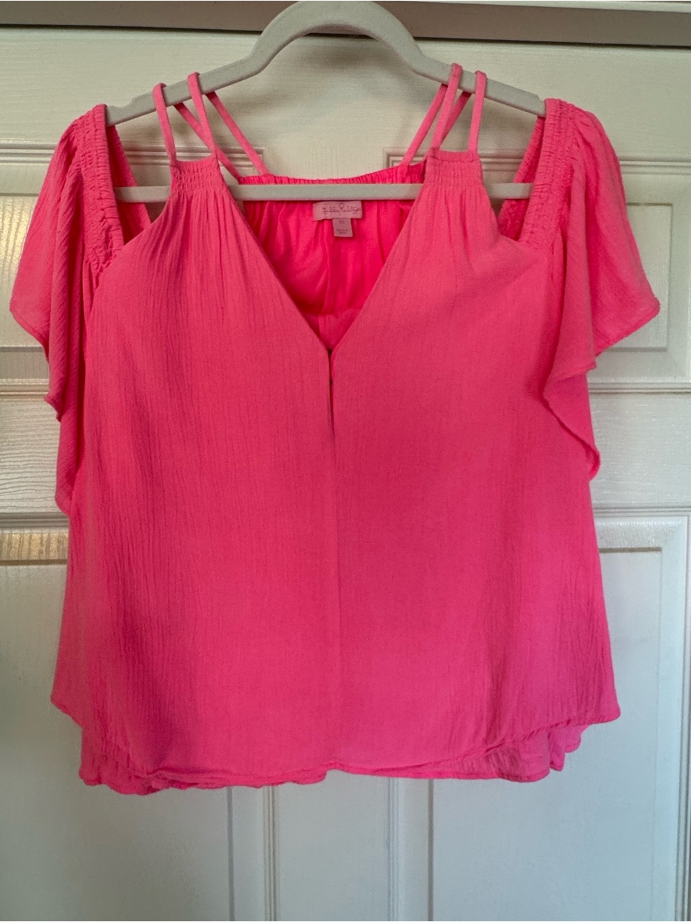Lilly Pulitzer XS Pink Cold Shoulder Flutter Sleeve Blouse Tropical Resort Top